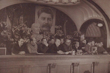 Научный фронт в подземельях: Как учёные продолжали исследования под бомбёжками