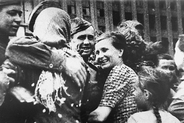 Война без выстрелов: Как обычные люди становились героями в оккупации